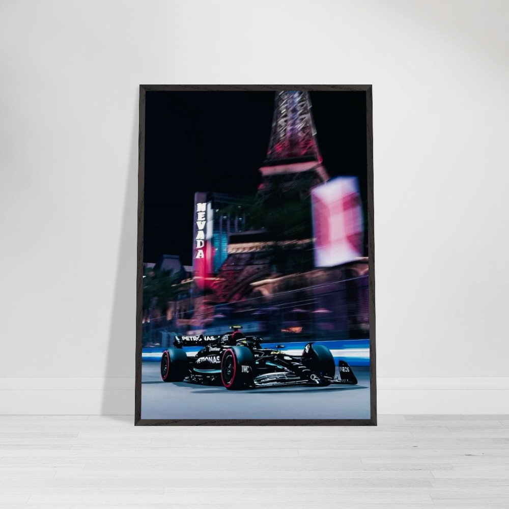 Mercedes - Eiffel Tower